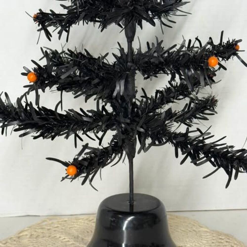 Halloween Black Tinsel Tree and Hallowday Inn Wooden House Decor - Picture 4 of 6